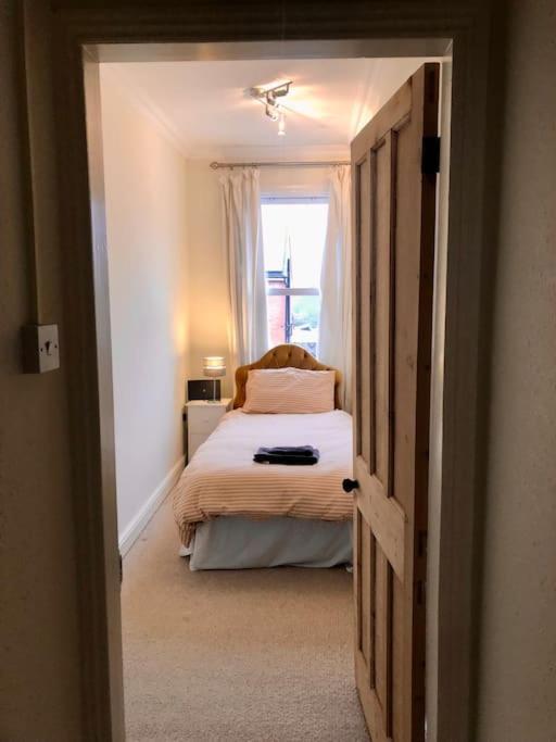 Spacious Victorian Townhouse With Cathedral Views Lincoln Esterno foto